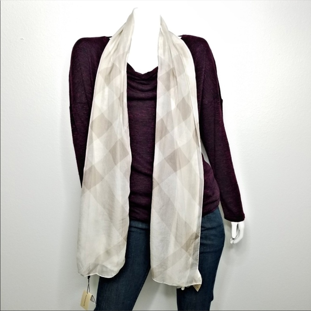 BURBERRY Katey Solid to Check Scarf